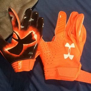Football gloves
